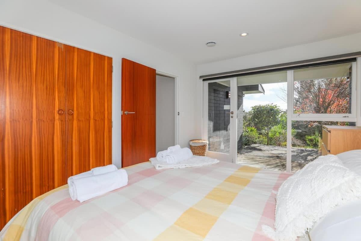 Redwoods Getaway Villa โรโตรัว ภายนอก รูปภาพ