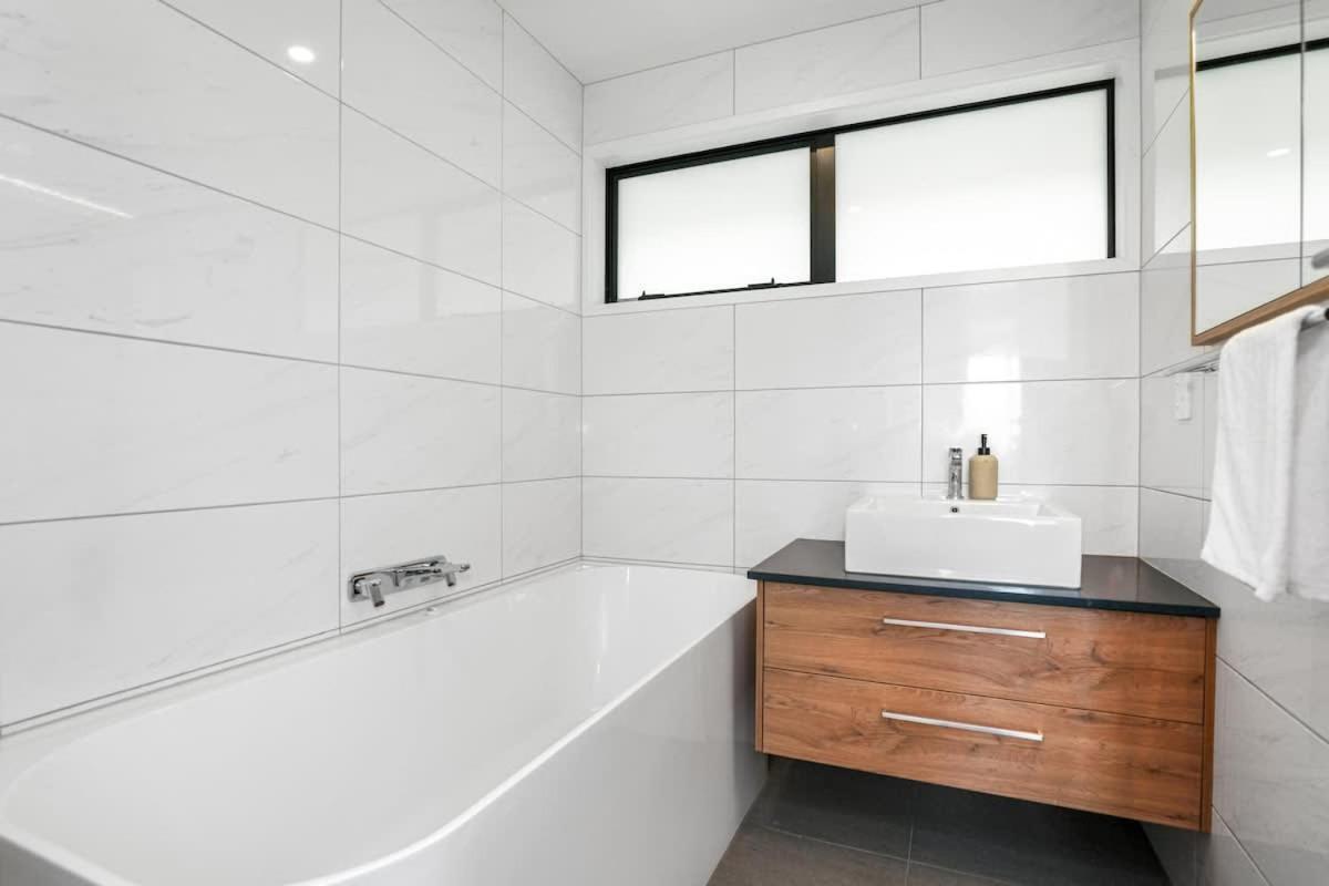 Redwoods Getaway Villa โรโตรัว ภายนอก รูปภาพ