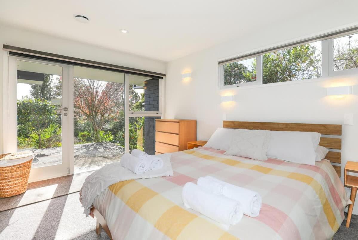 Redwoods Getaway Villa โรโตรัว ภายนอก รูปภาพ